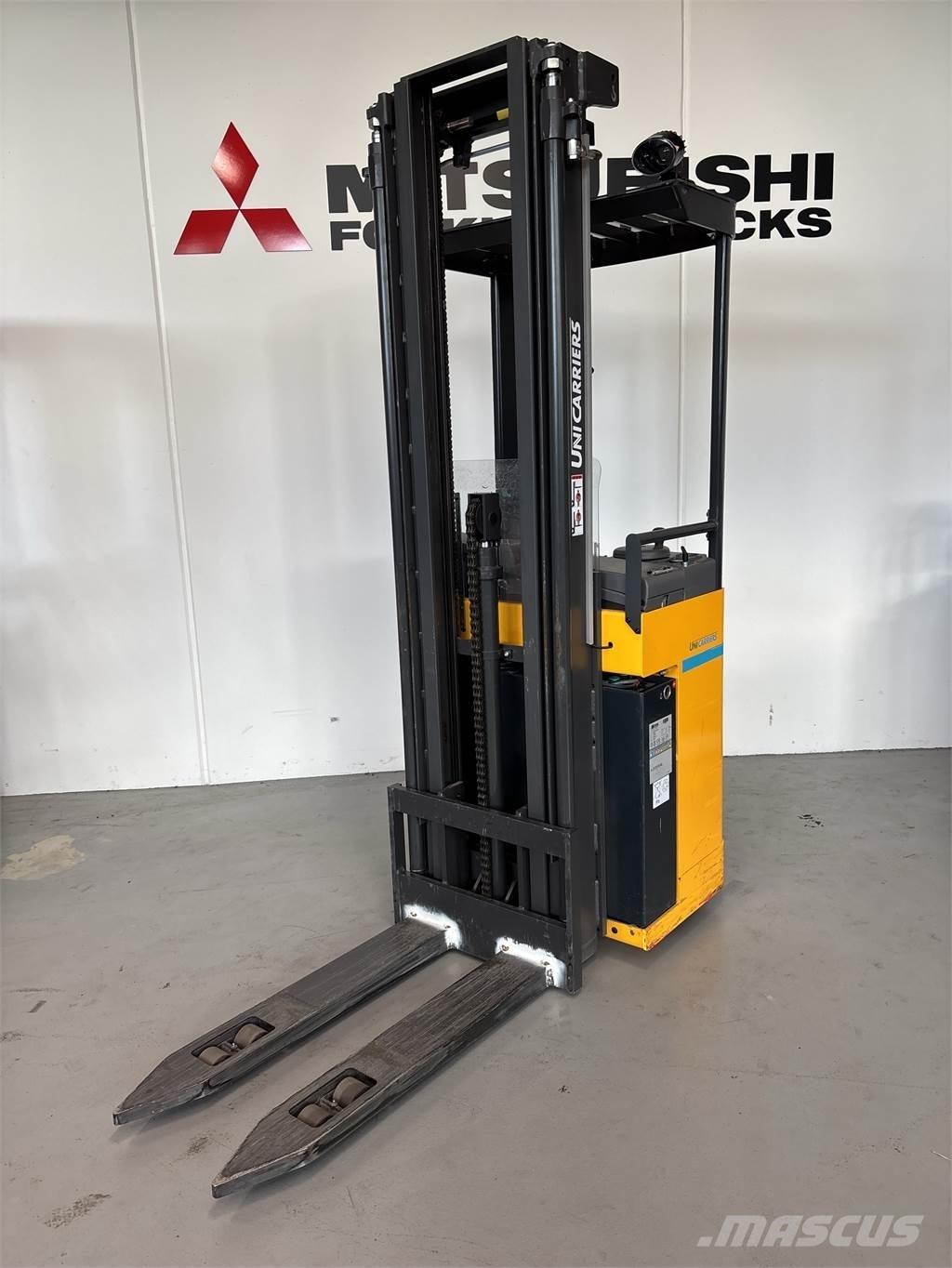 Atlet A160 Transpaleti autopropulsanti