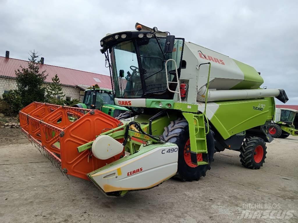 CLAAS Tucano 340 Combine de secerat
