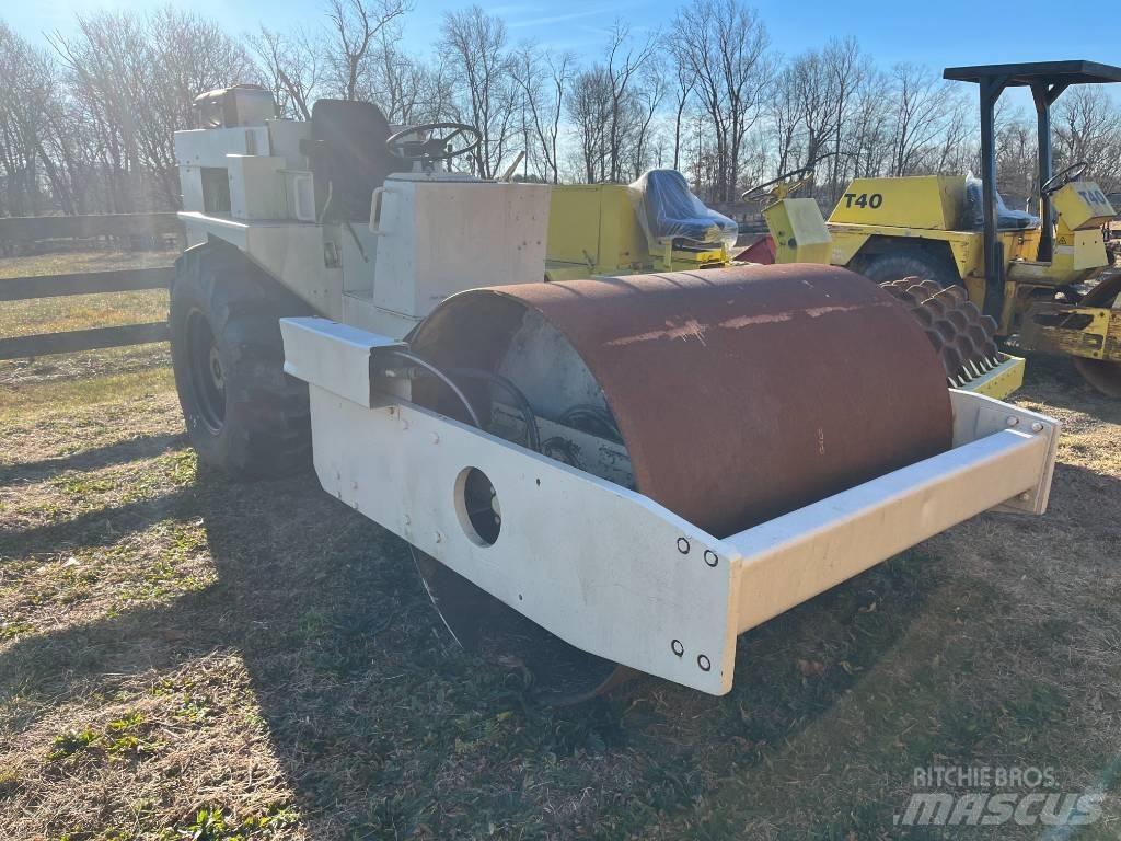 Tampo RS-16 Cilindri compactori dubli