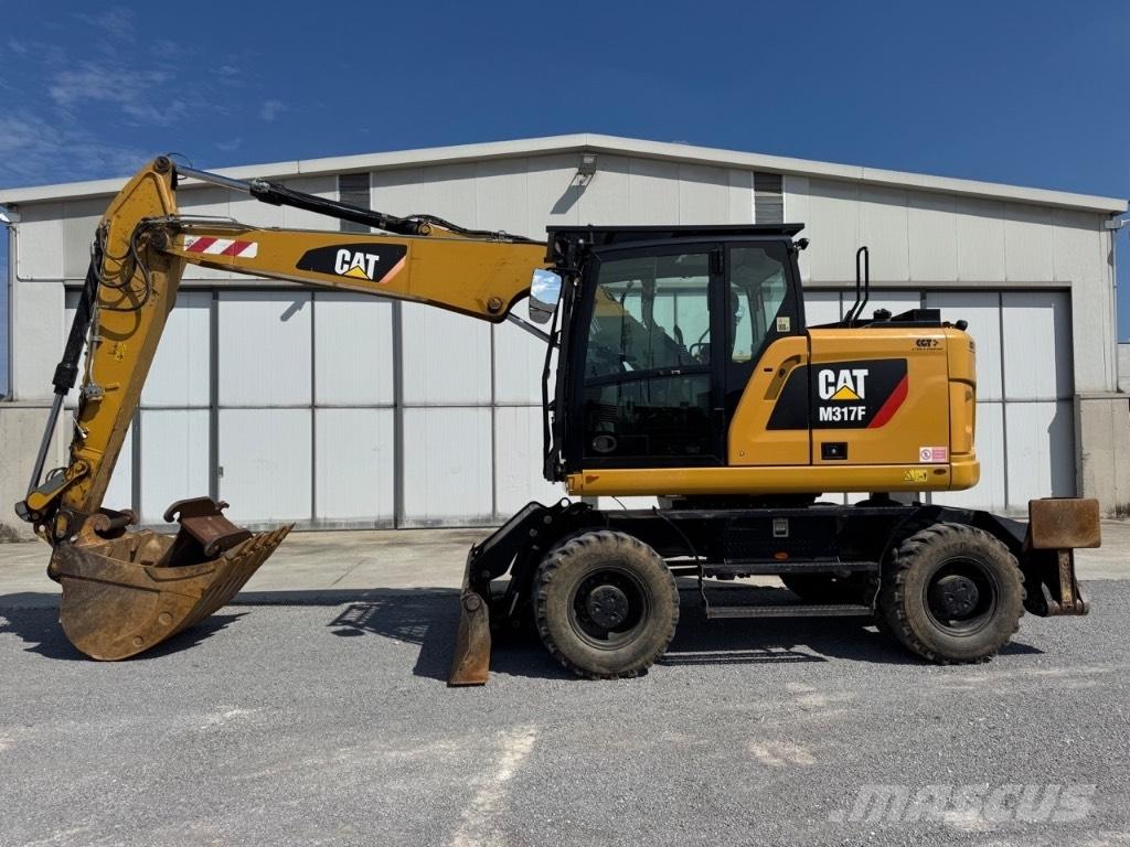 CAT M317F Excavatoare cu roti