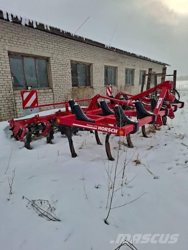 Horsch Terrano 4 FX pluguri pentru dalta