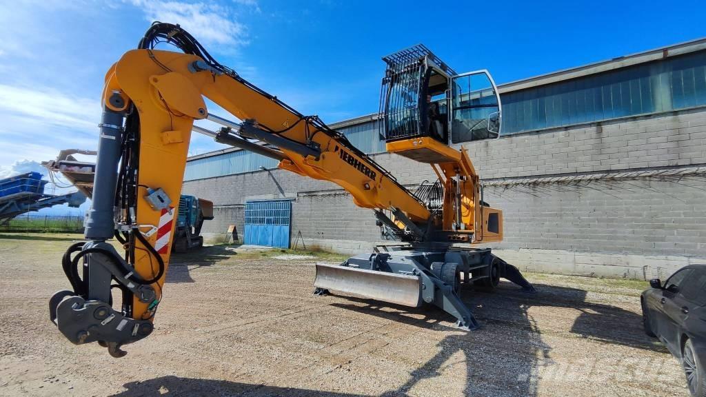 Liebherr LH 30 M Paleta de manipulare