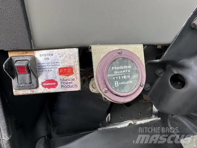 Freightliner FL 80 Autobasculanta