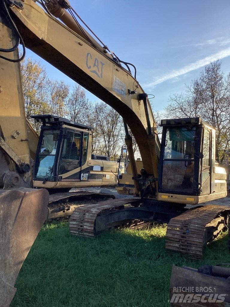 CAT 320 L Excavatoare pe șenile
