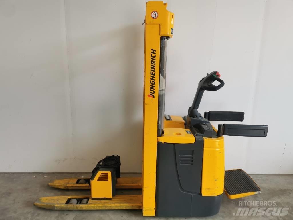 Jungheinrich ERC 214 Transpaleti autopropulsanti