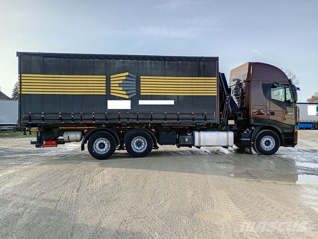 Iveco AS260S42Y/FS Camion cu prelata