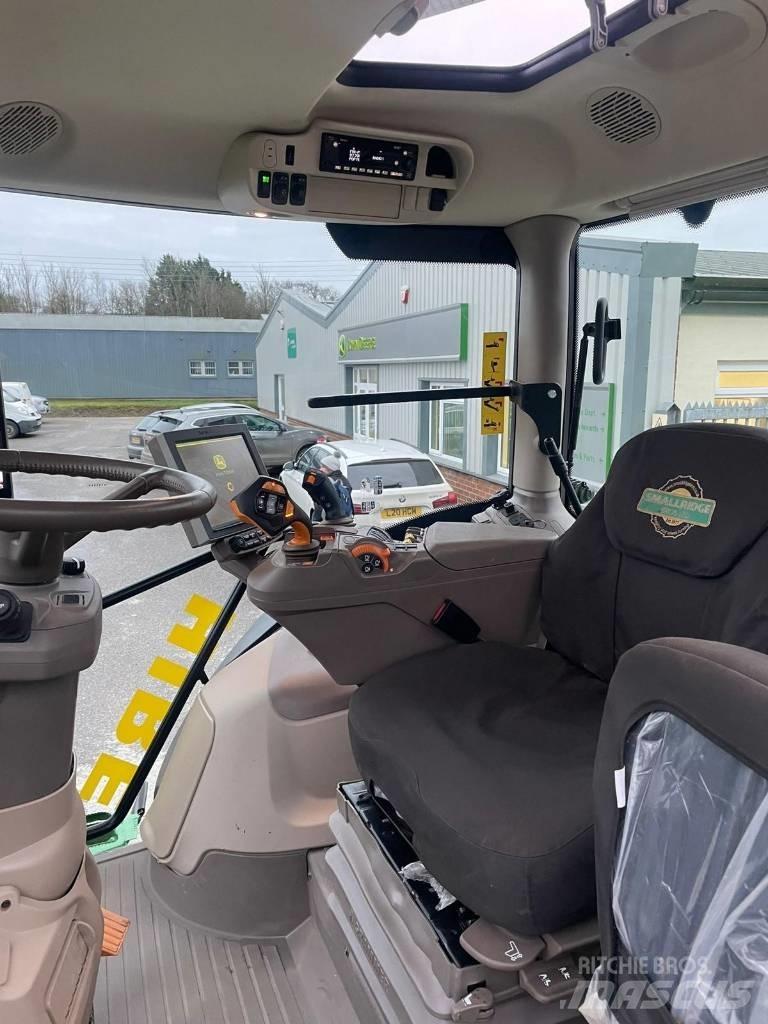 John Deere 6R215 Tractoare