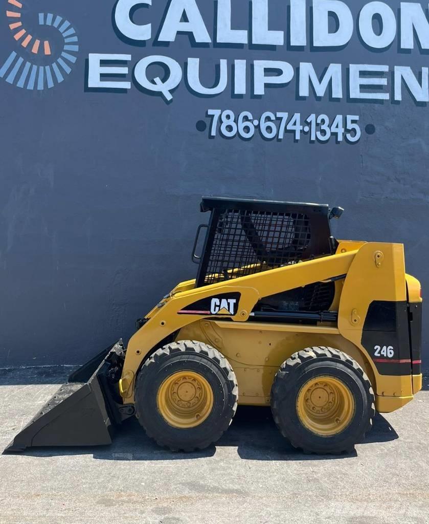 CAT 246 Mini incarcator