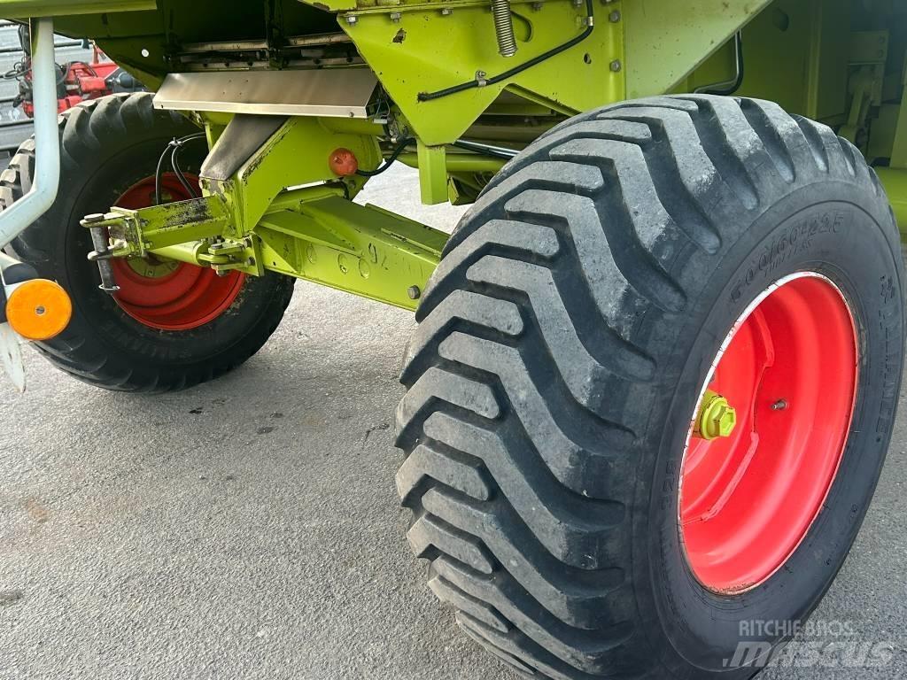 CLAAS Mega 202 Combine de secerat
