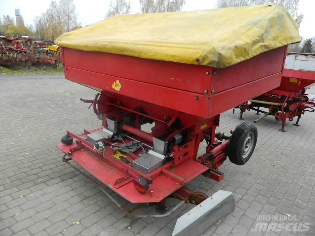 Bredal B 2 Împrastierea mineralelor