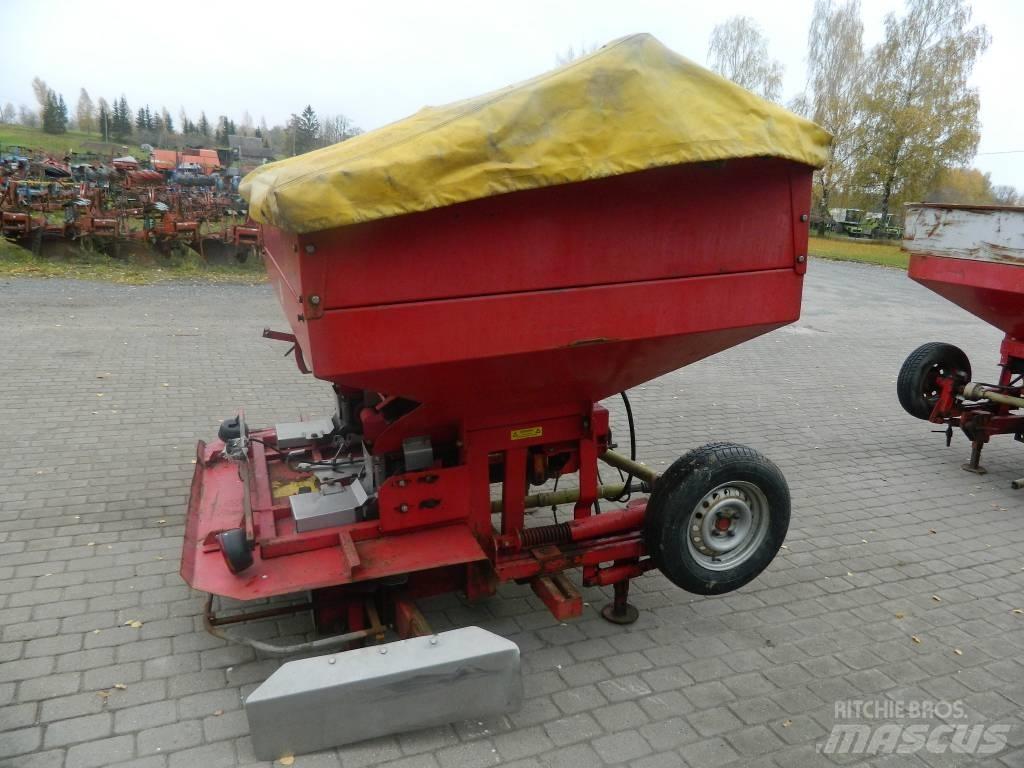 Bredal B 2 Împrastierea mineralelor