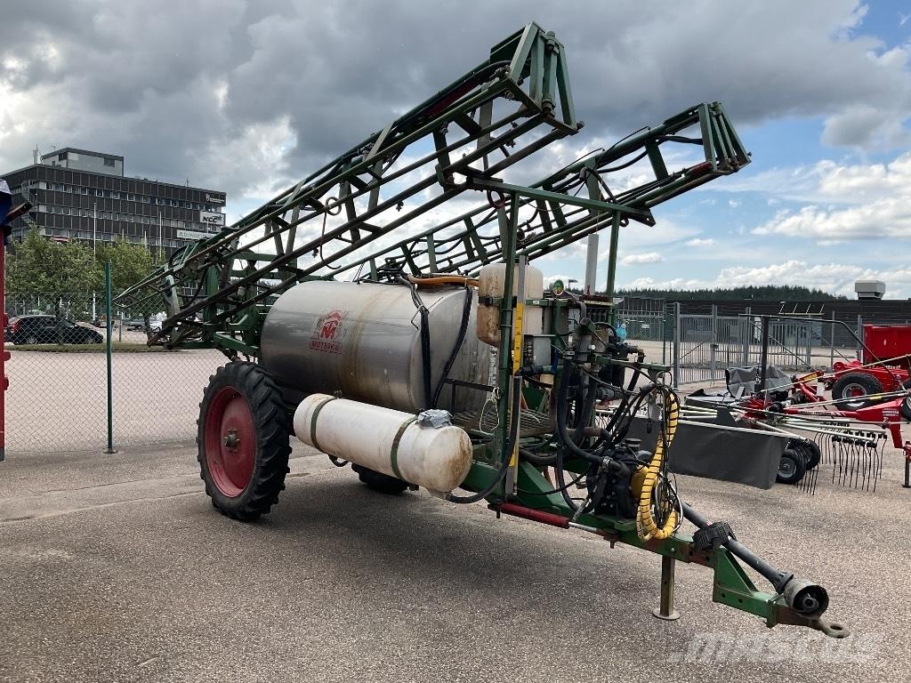 Moteska 2500 Tractoare agricole sprayers