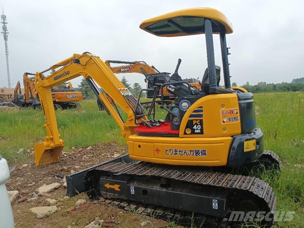 Komatsu PC 40 Excavatoare pe șenile

