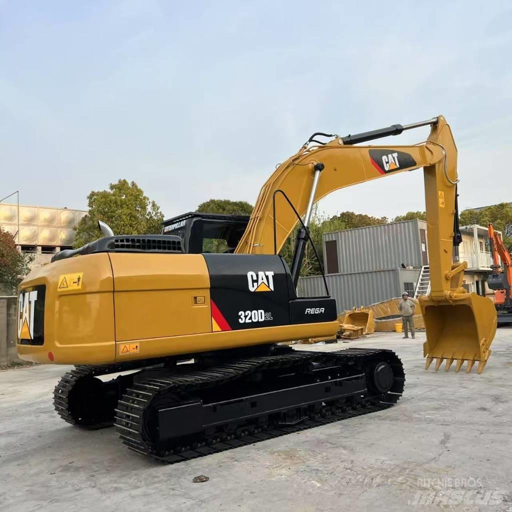 CAT 320D2 Excavatoare 7t - 12t