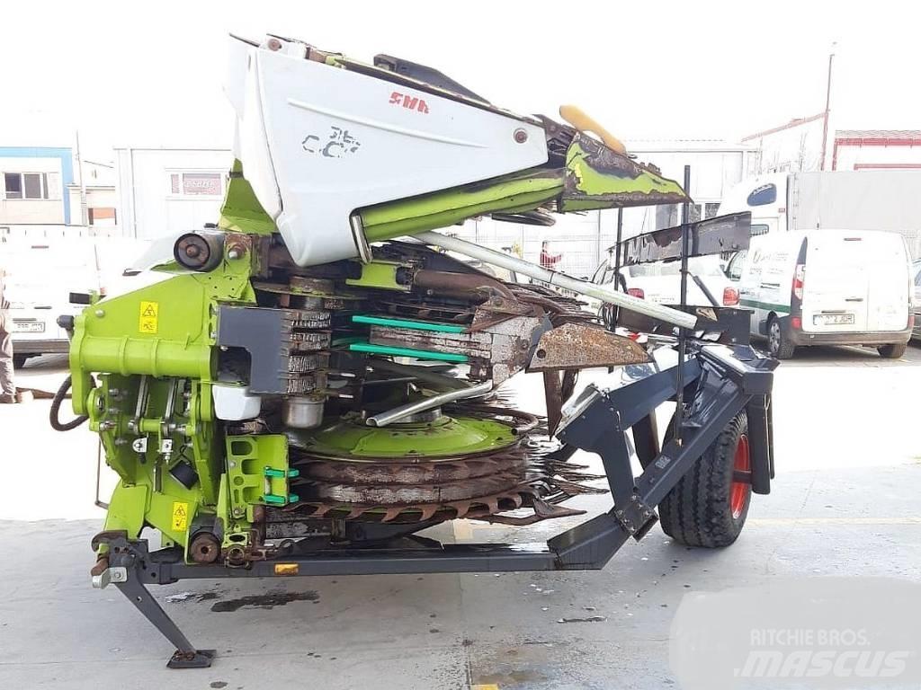 CLAAS Orbis 900 AC Combine capete pentru culegatoare