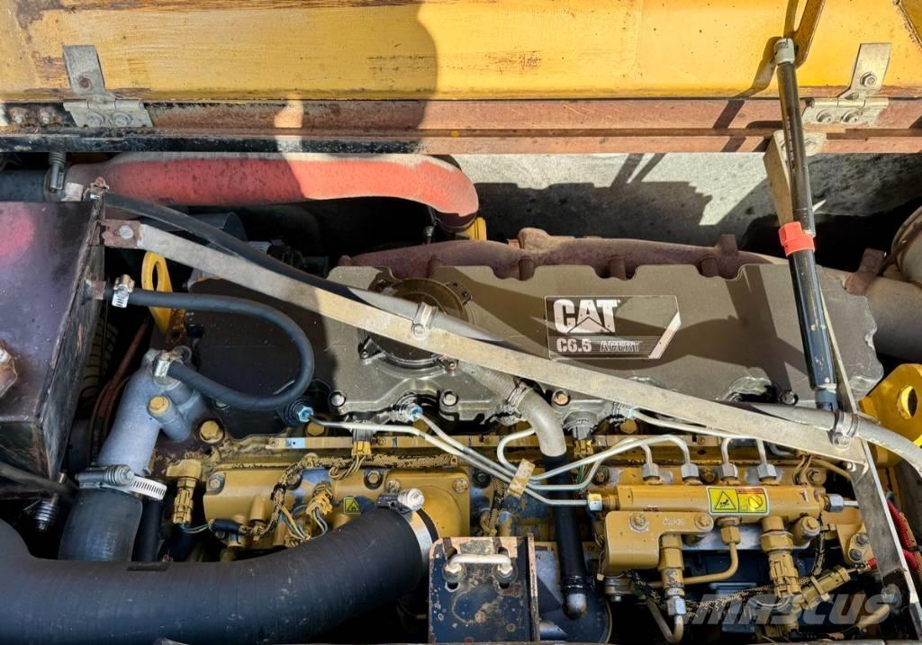 CAT M 318 D Excavatoare cu roti