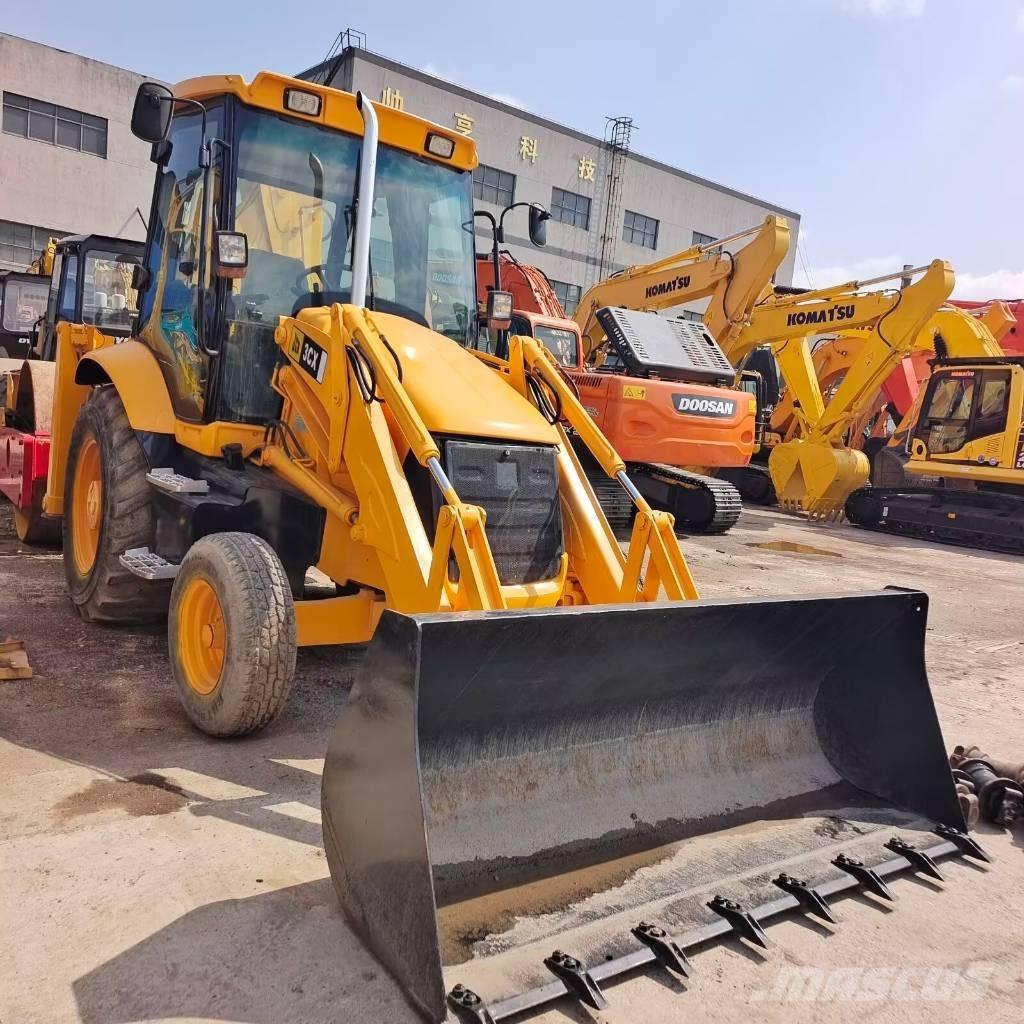JCB 3 CX Buldoexcavatoare