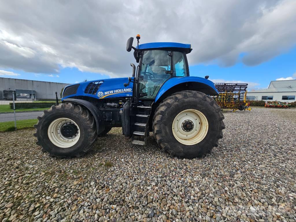 New Holland T 8.300 Tractoare