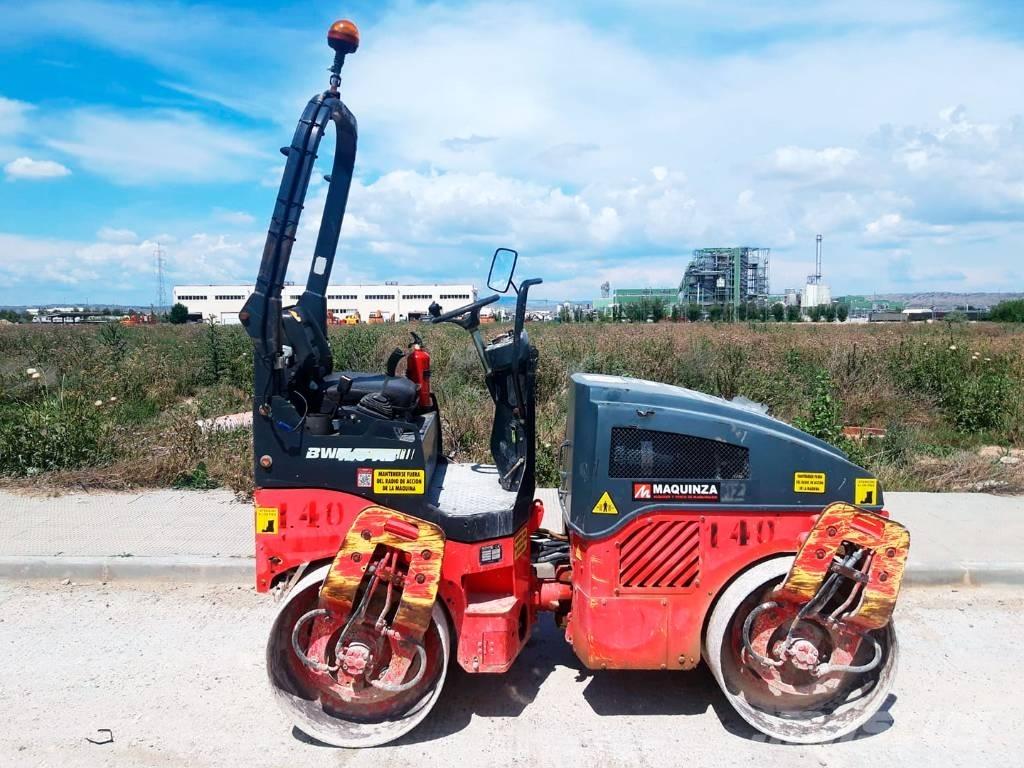 Bomag BW 120 AD-4 Cilindri compactori dubli
