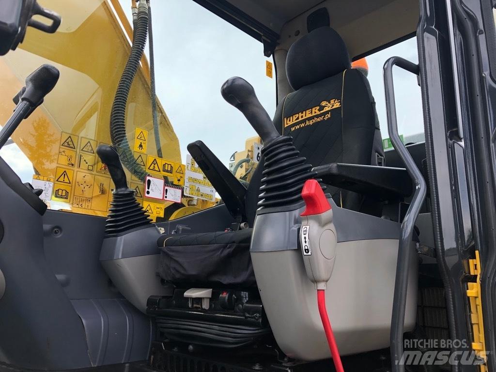 Komatsu PC210LC-11 Excavatoare pe șenile
