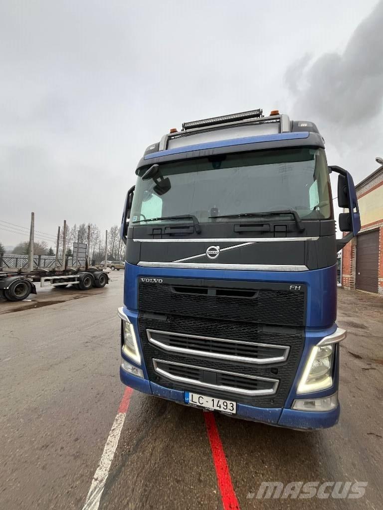 Volvo FH Camion pentru lemne