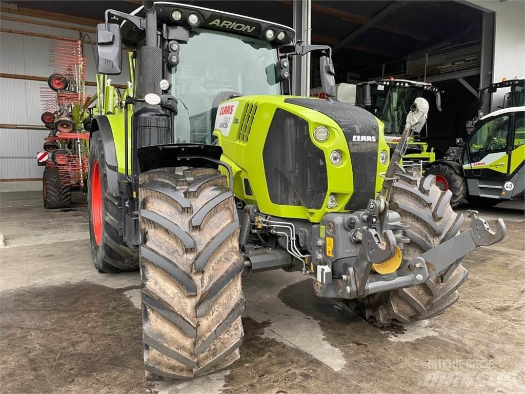 CLAAS Arion 660 Tractoare