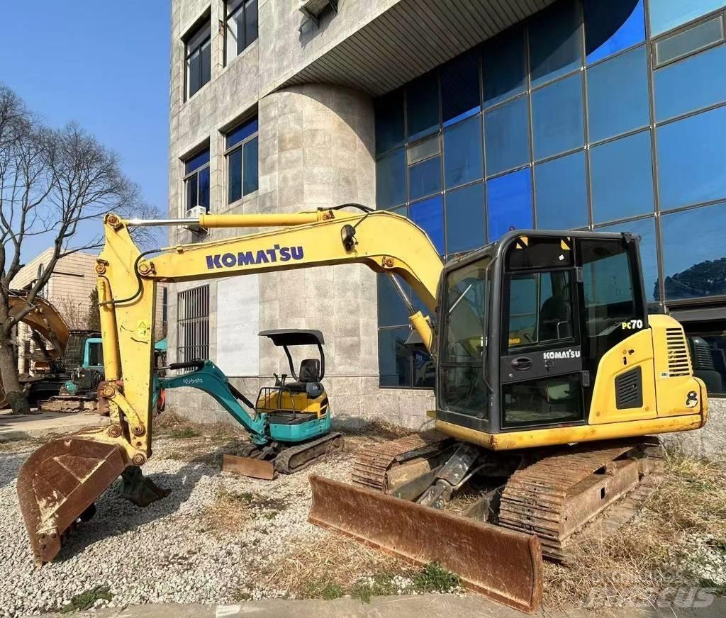 Komatsu PC70 Excavatoare pe șenile
