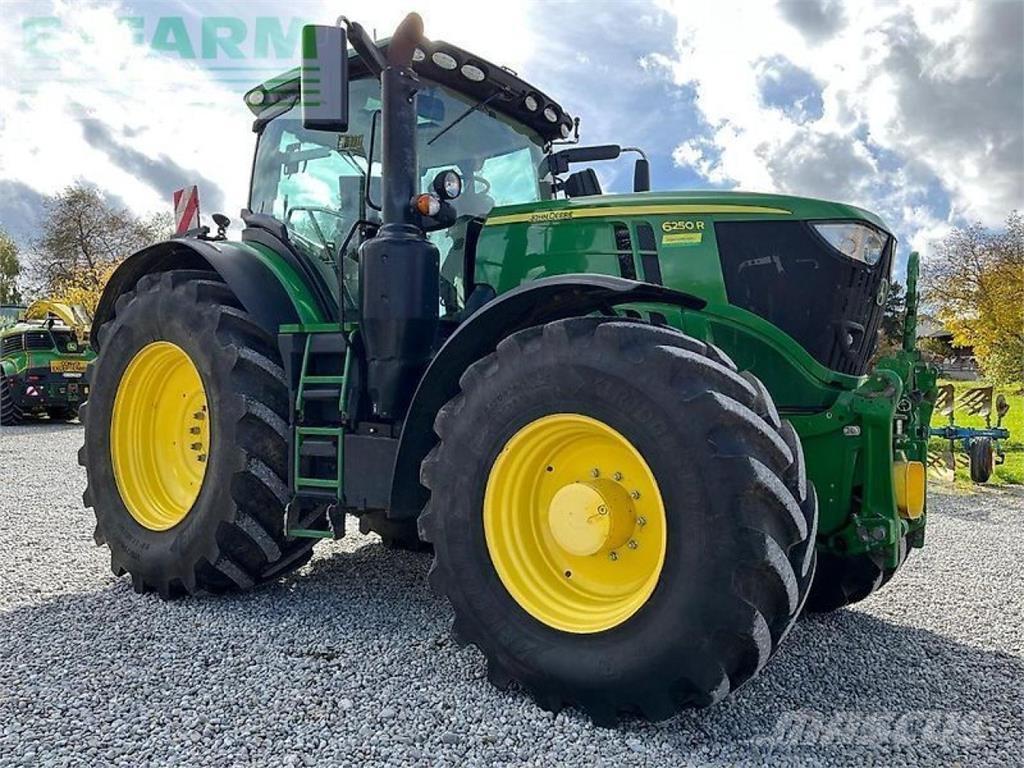 John Deere 6250r Tractoare