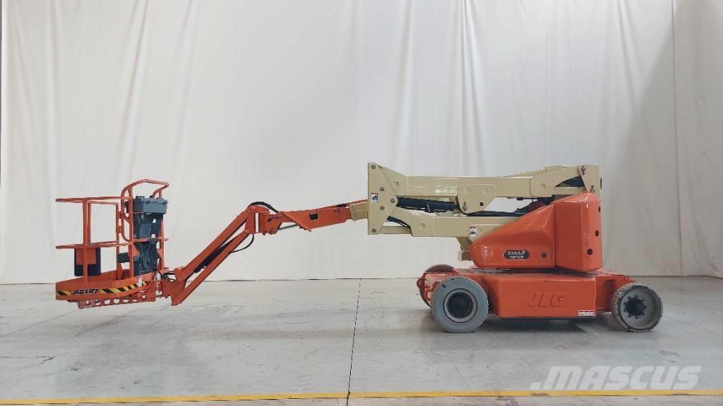JLG E 400 AJPN Nacele cu brat articulat