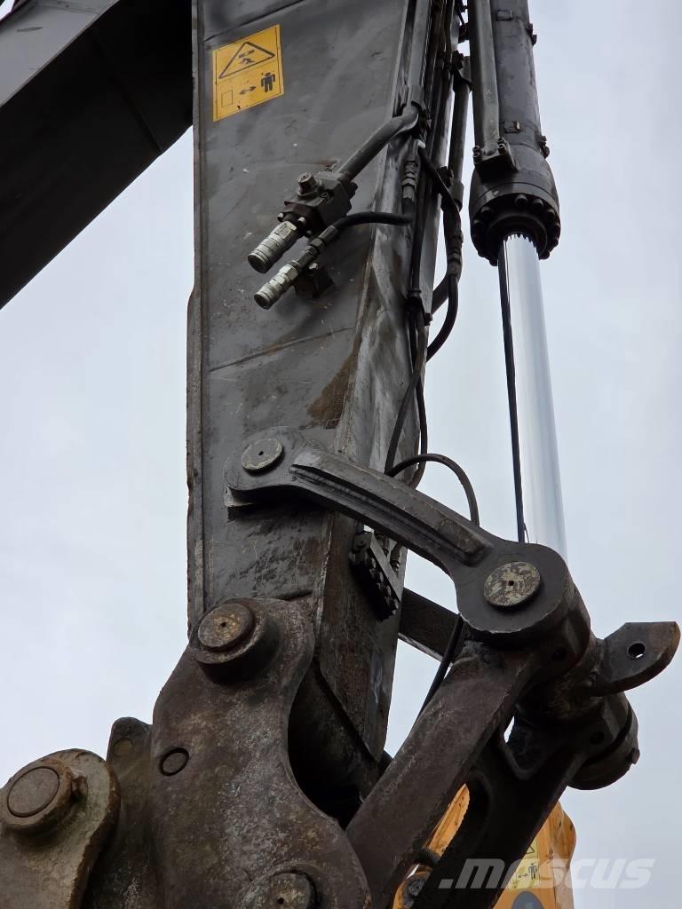 Volvo EC220EL Excavatoare pe șenile
