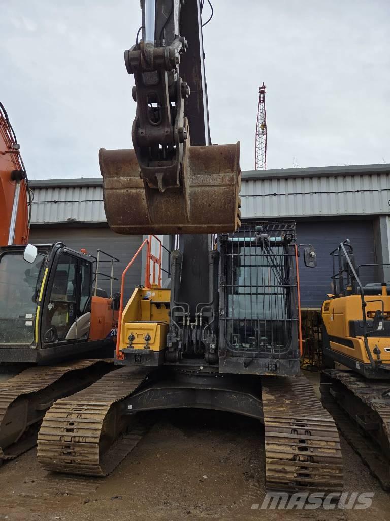 Volvo EC220EL Excavatoare pe șenile
