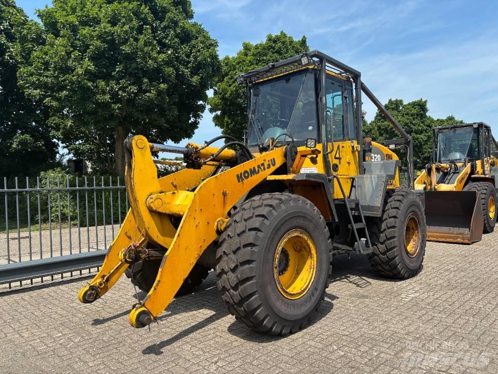Komatsu WA 320-5 Incarcator pe pneuri