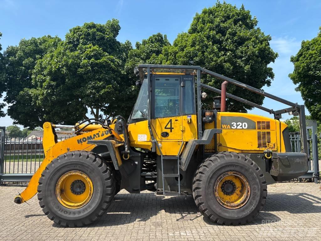 Komatsu WA 320-5 Incarcator pe pneuri