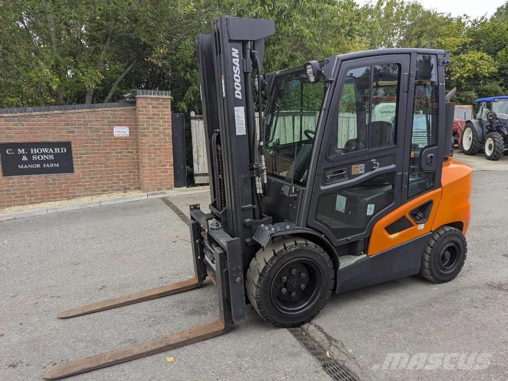 Doosan D 35 C-9 Stivuitor diesel