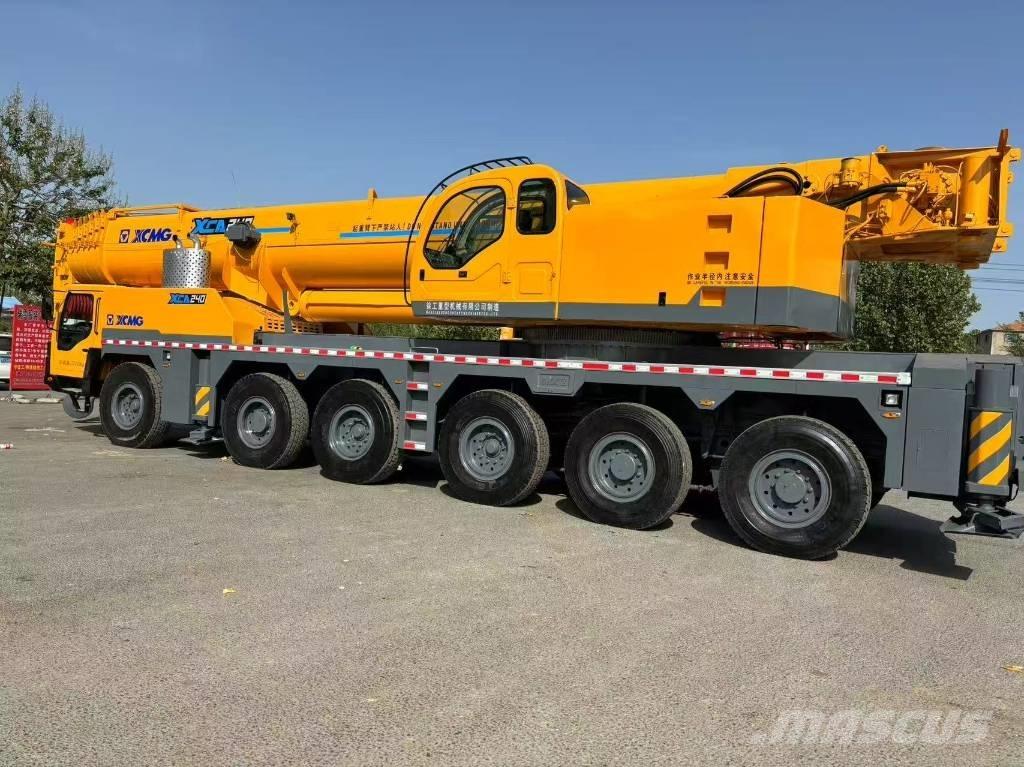XCMG XCA240 Macara teren accidentat