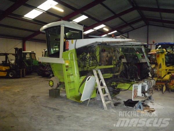 CLAAS 800 series Accesorii pentru mașini de fân și furaje