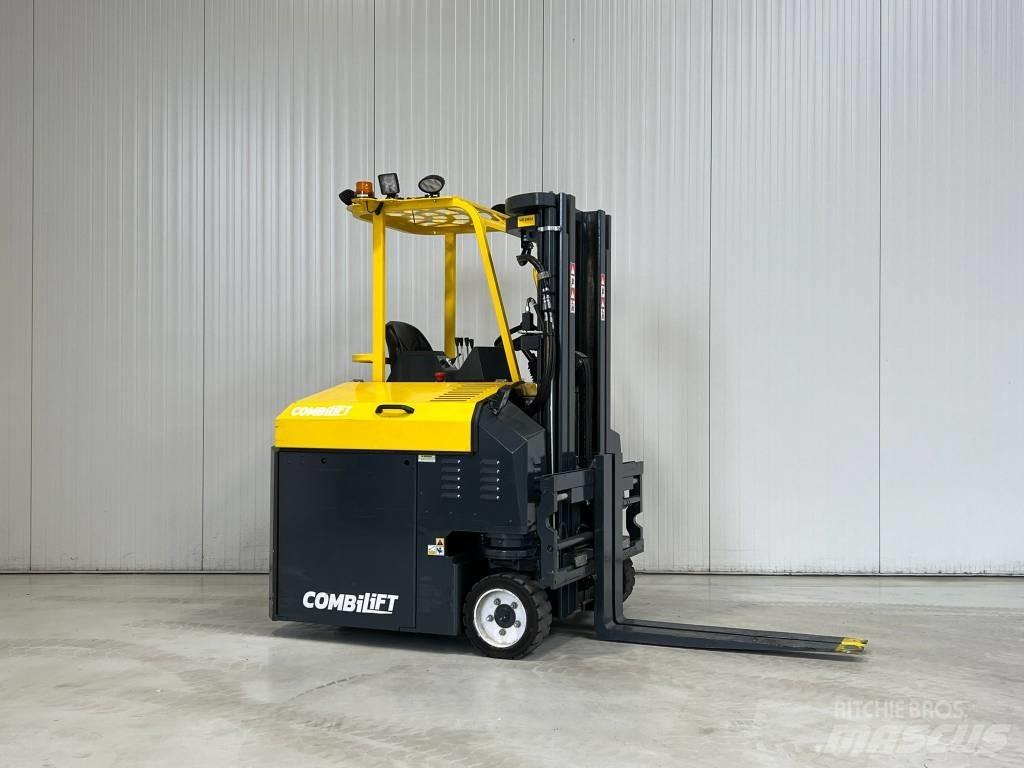 Combilift CBE3000 Stivuitoare cu patru brate