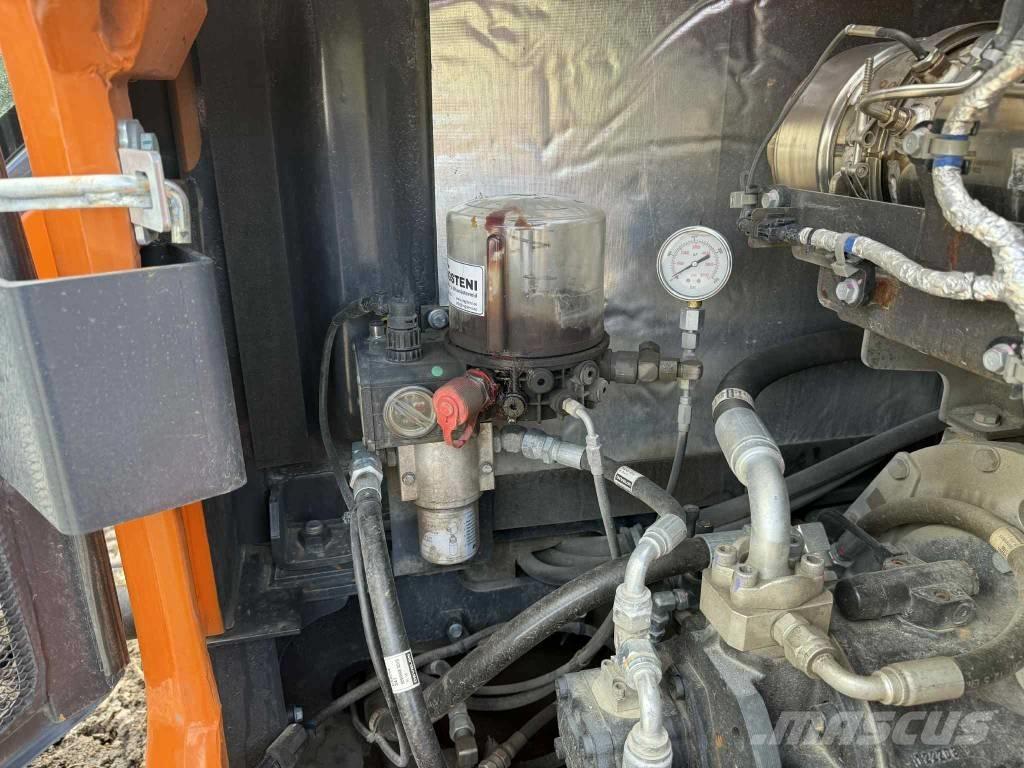 Develon DX 85 R-7 Excavatoare 7t - 12t