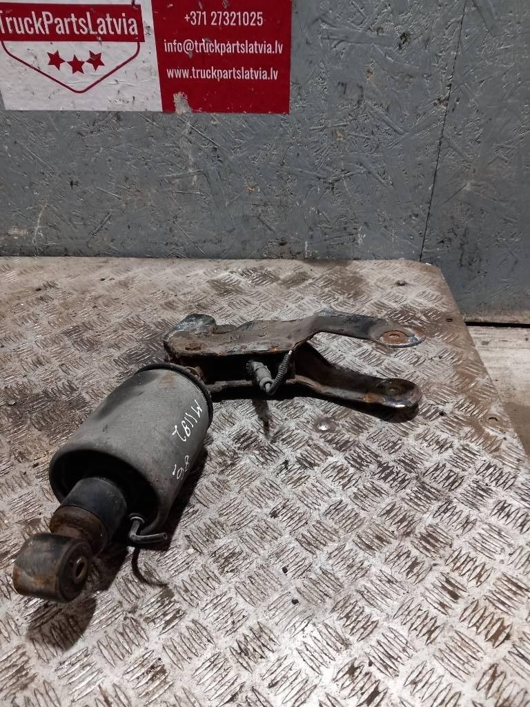 MAN TGX  81618516030 Cabine si interior