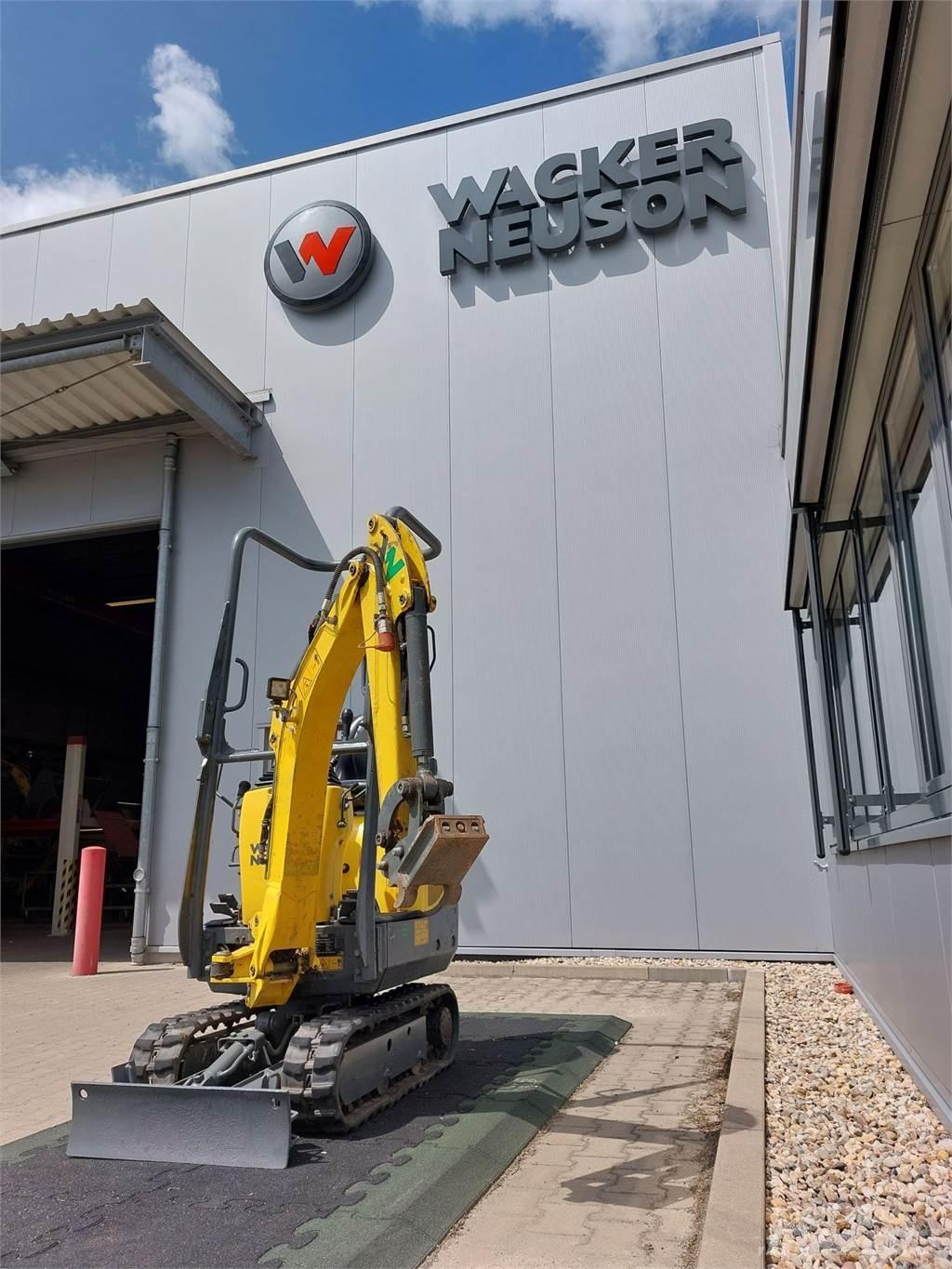 Wacker Neuson 803 Excavatoare pe șenile
