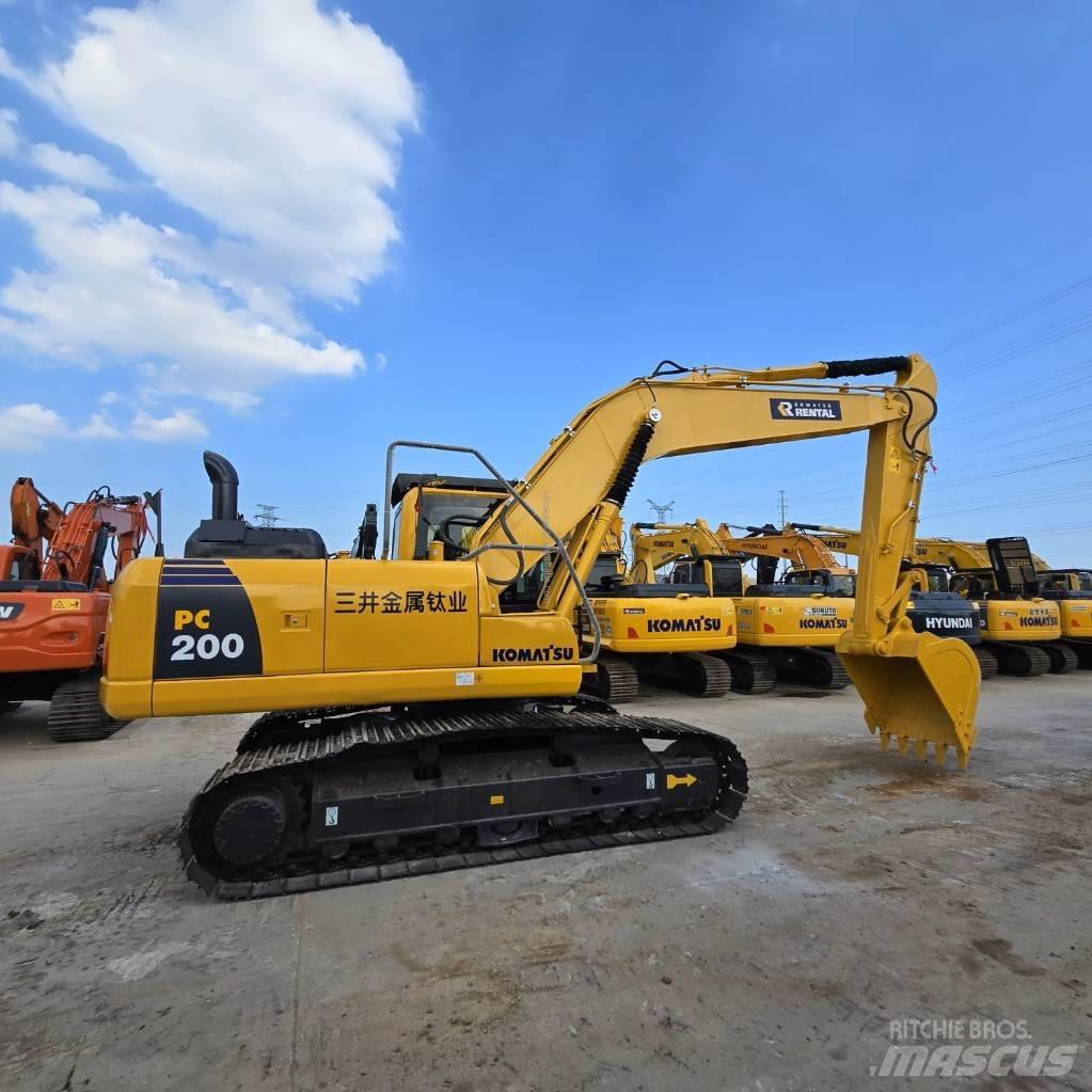 Komatsu PC 200-8 Excavatoare pe șenile
