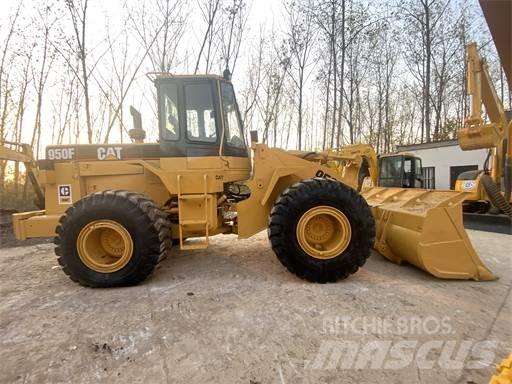 CAT 950F Incarcator pe pneuri