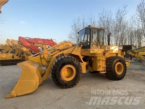 CAT 950F Incarcator pe pneuri