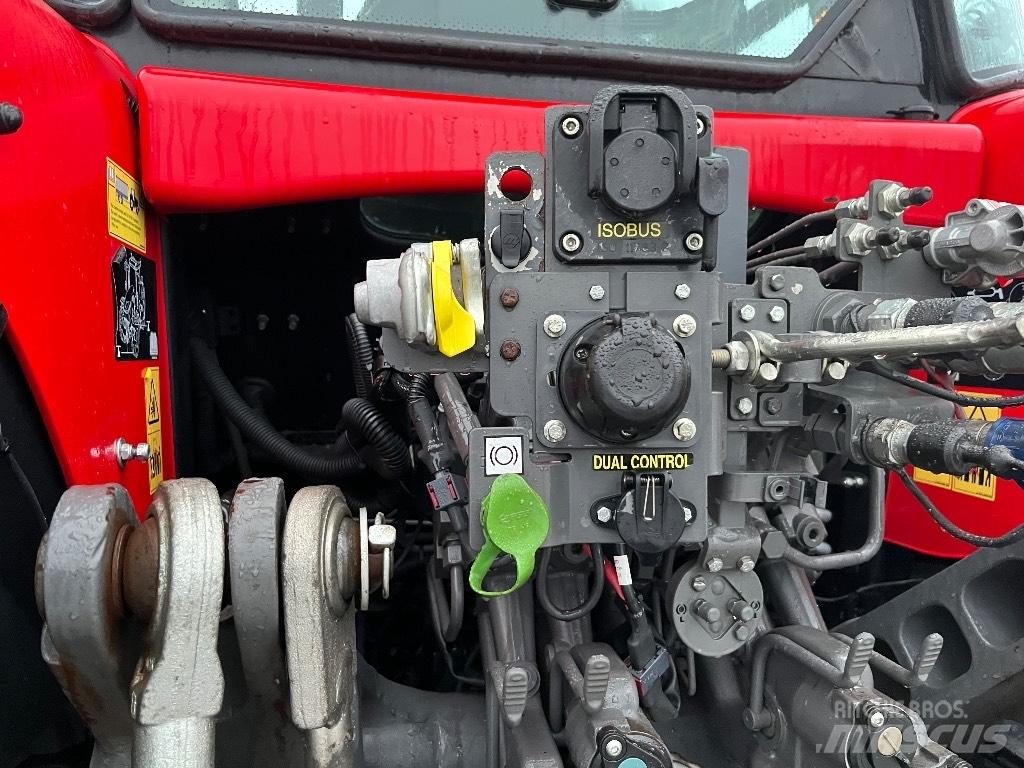 Massey Ferguson 7720 Tractoare