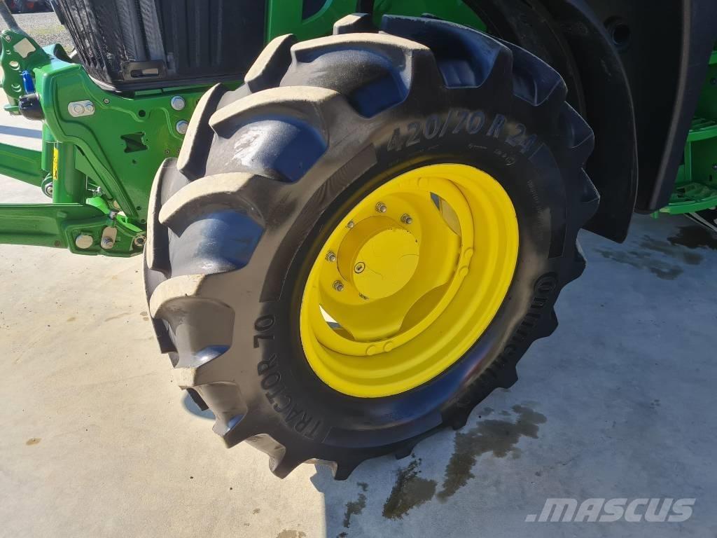 John Deere 6120 M Tractoare