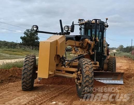 CAT 140 M Gredere