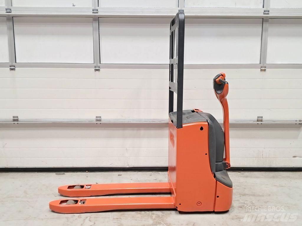 Linde T16 Transpaleta manuala
