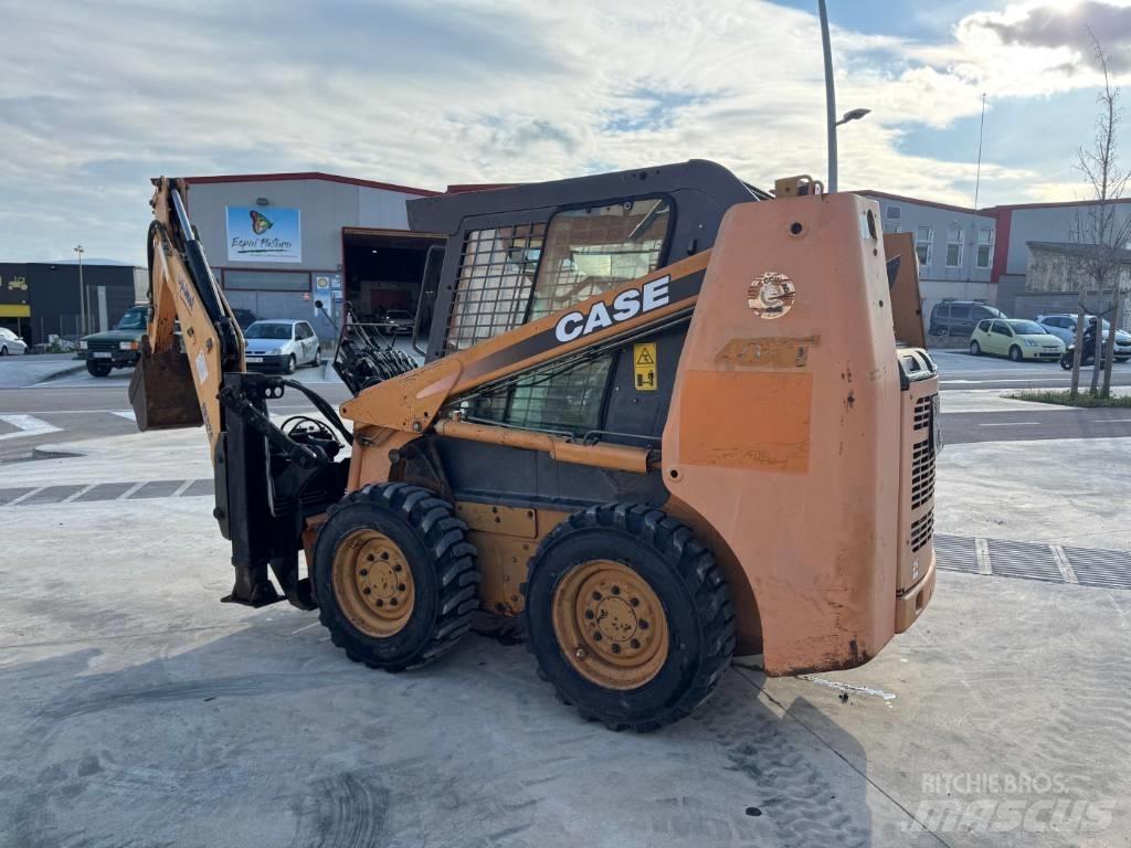 CASE 40 XT Mini incarcator