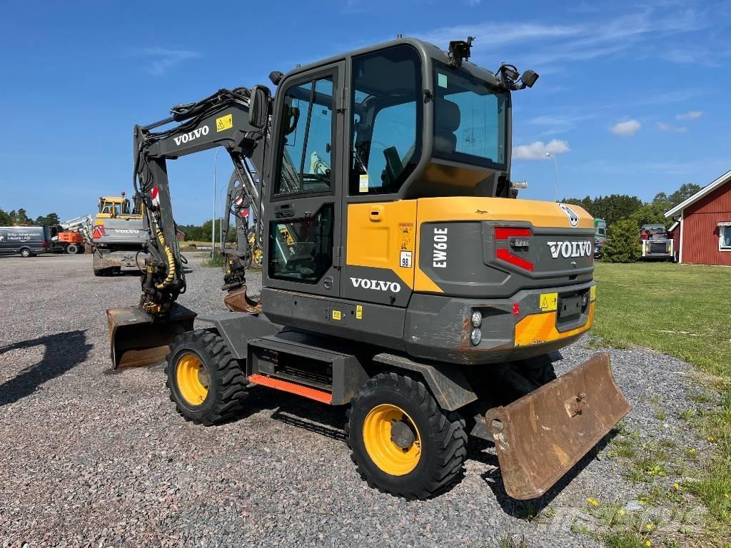Volvo EW 60 E Excavatoare cu roti