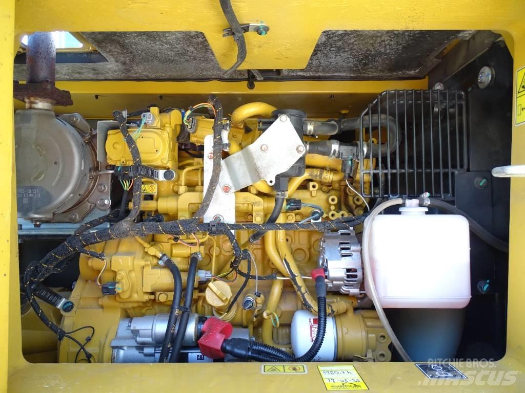 CAT 310 Excavatoare pe șenile
